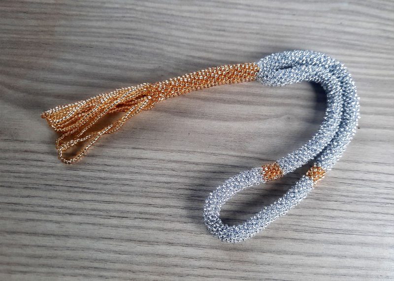 Gümüş ve Altın Sarısı Sallama Tesbih